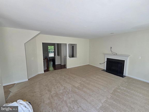 4th image of 15563 Kelley Farm Ct