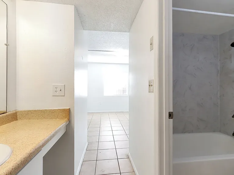 2529 Caper Ln #105 — Photo 9