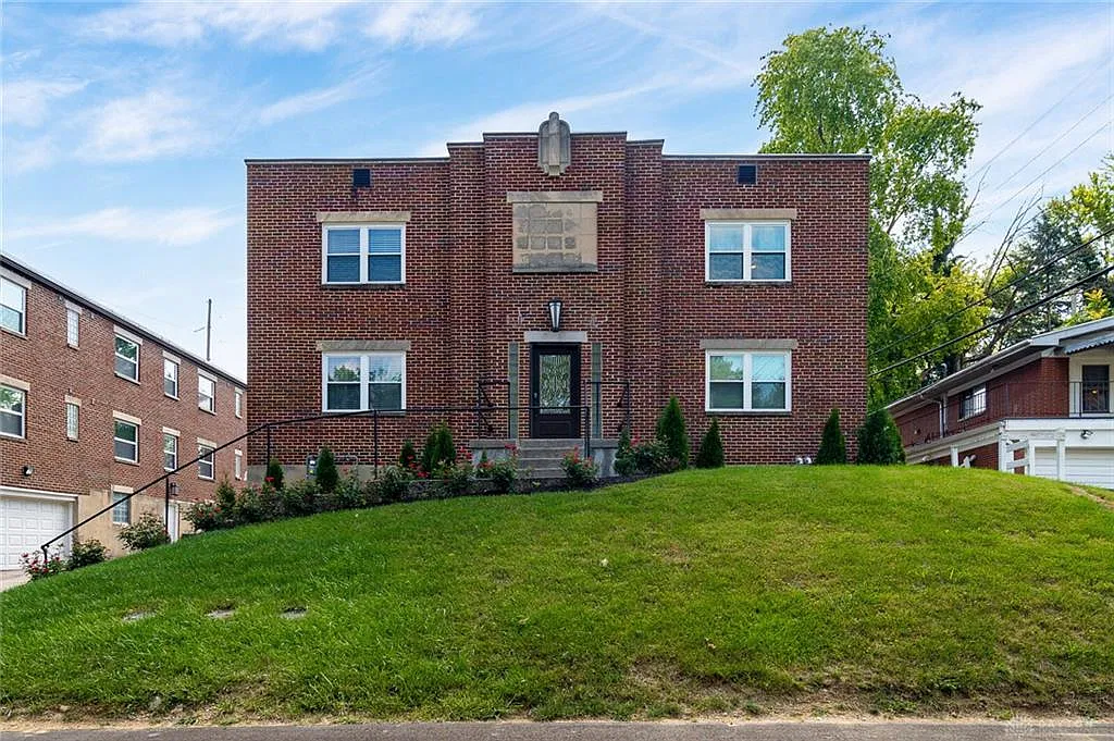1 bed, 1.0 bath, 800 sqft, $1,600 — Photo 1