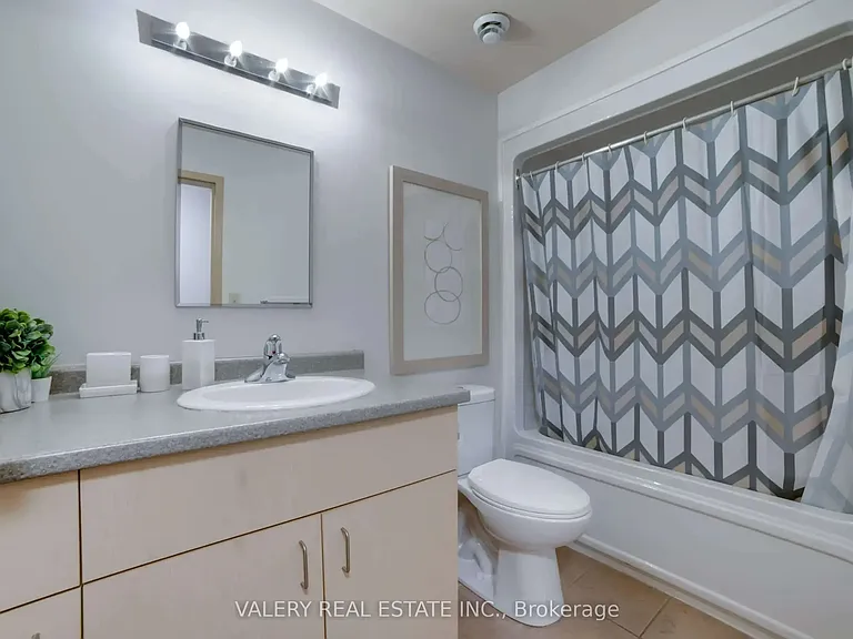 1700 Simcoe St N #101 — Photo 5