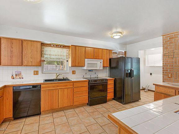 5th image of 1515 Rebecca Dr