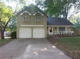14413 S Chalet Dr, Olathe, KS 66062