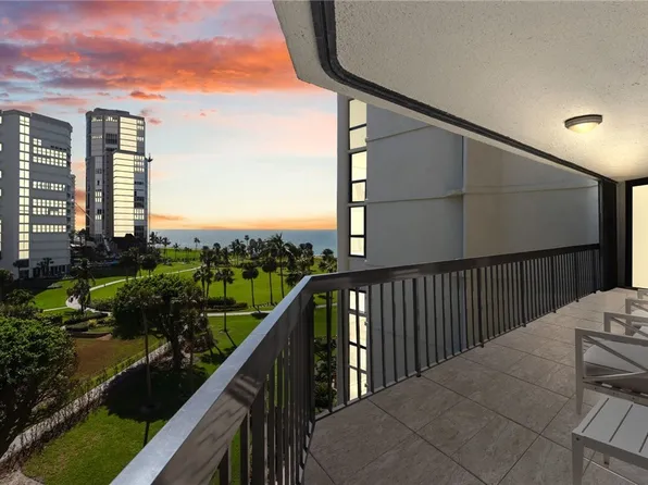 4551 Gulf Shore Blvd N APT 606, Naples, FL 34103