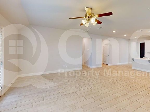 4th image of 221 Santa Lucia Dr