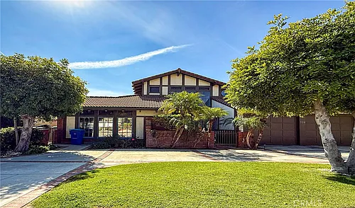 528 W Winnie Way Photo 1