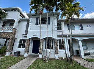 2463 SW 82nd Ave, Hollywood, FL 33025