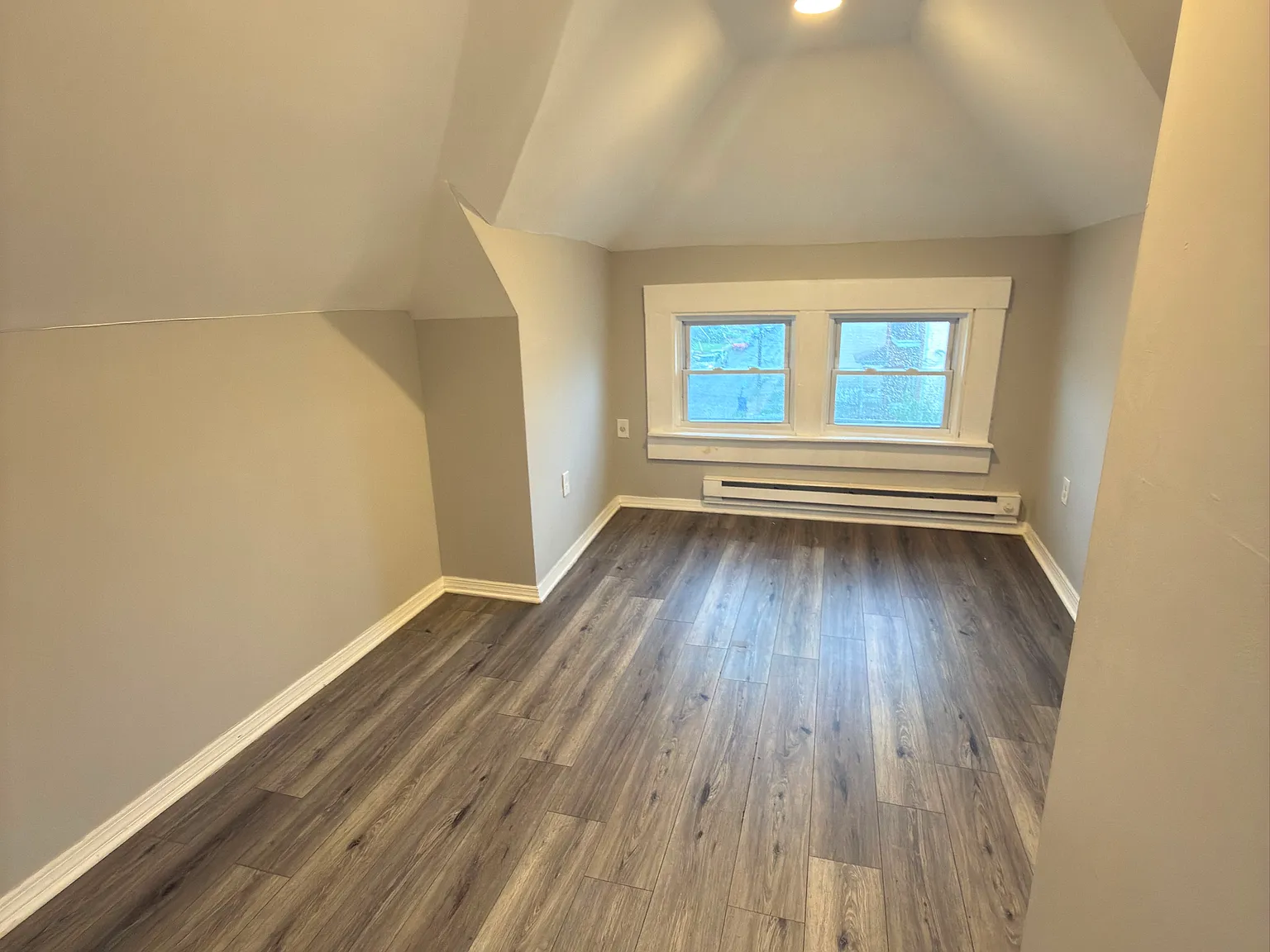4 bed, $2,795 — Photo 3