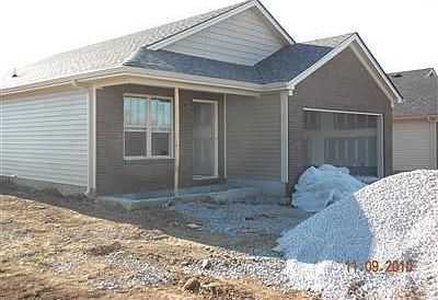 2nd image of 132 Wysteria Ln