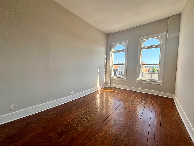 1030 Broad St #D — Photo 6