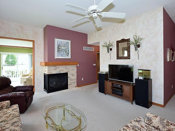 4th image of 619 Park Dr