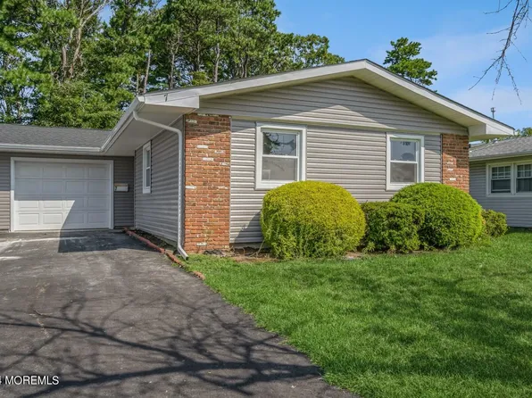 7 Arnold Street, Brick, NJ 08724