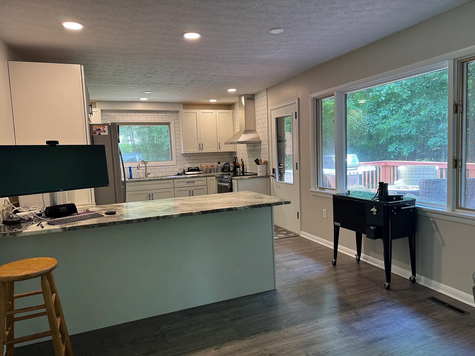 3 bed, 1703 sqft, $2,600 — Photo 4