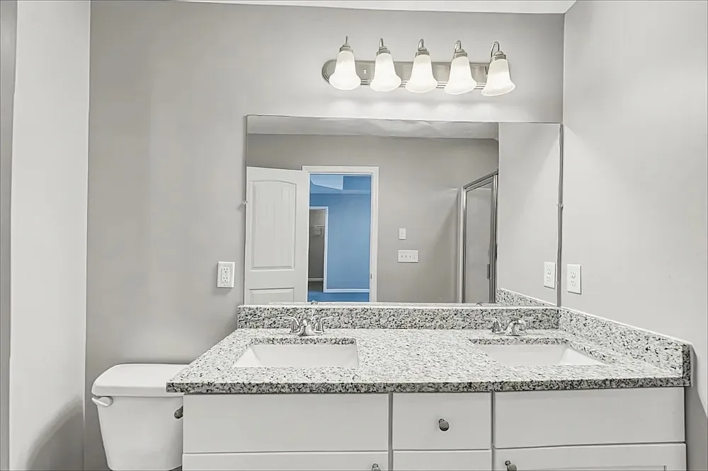 3 bed, 2.5 bath, 1502 sqft, $2,300 — Photo 4