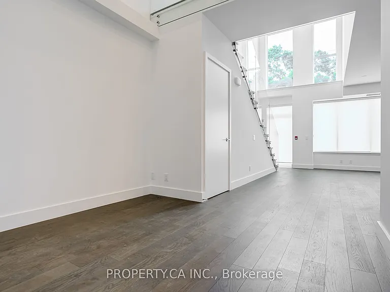 6 Greenbriar Rd #106 — Photo 11