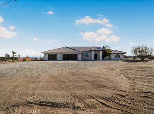 10575 Tumbleweed Rd, Phelan, CA 92371