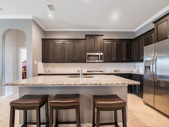 4th image of 505 Ashbury Dr