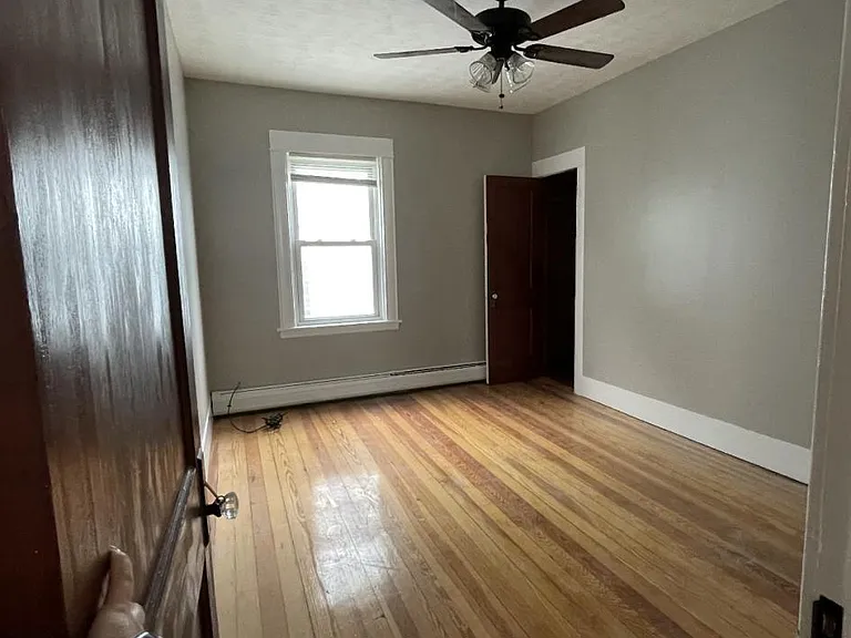 121 Wood St — Photo 2