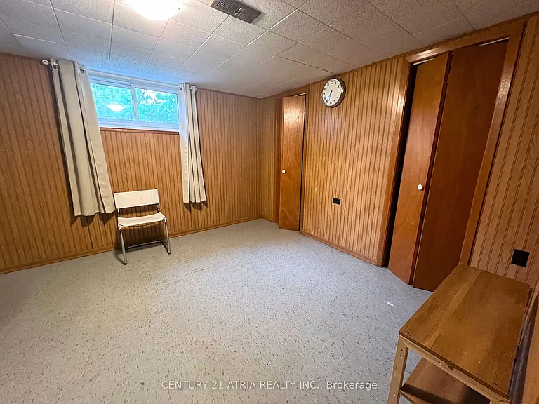 209 Hendon Ave #BASEMENT — Photo 10