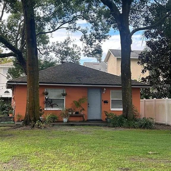 1332 N Fern Creek Ave — Photo 1