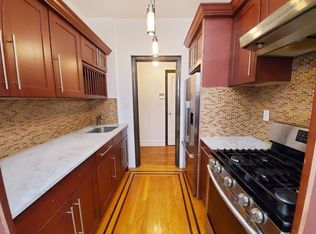 614 40th St, Brooklyn, NY 11232