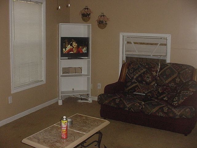 2nd image of 4009 Iturbide St