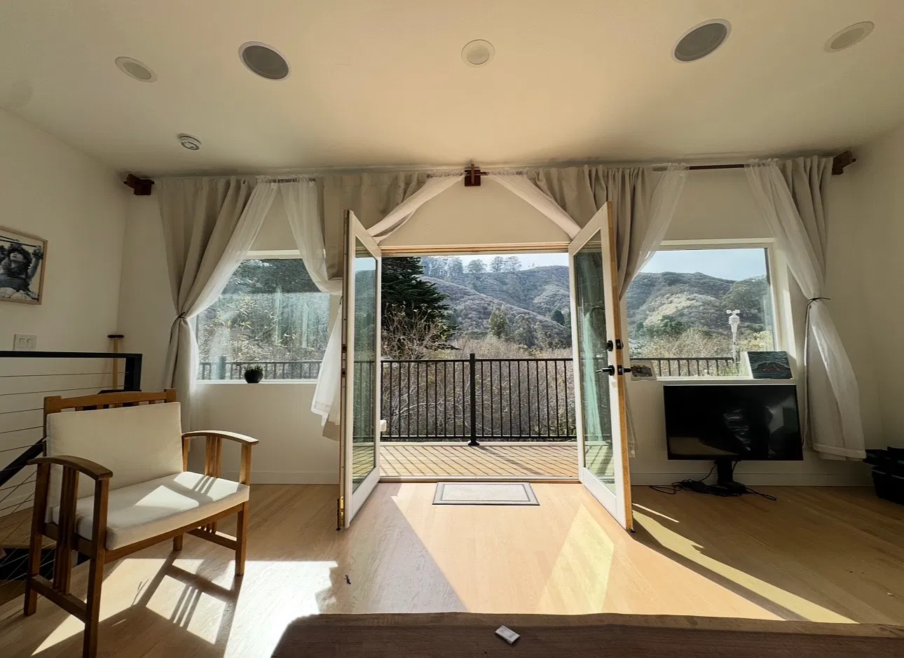 1 bed, 950 sqft, $3,750 — Photo 2