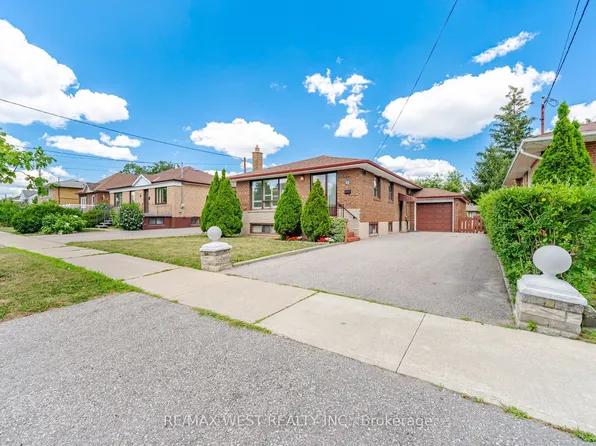 89 Wendell Ave, Toronto, ON M9N 3K8