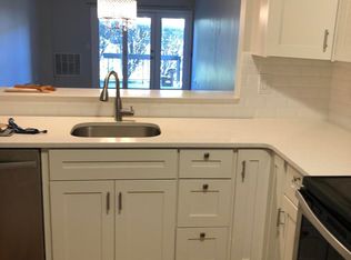 32 Center Ave APT 3B, Atlantic Highlands, NJ 07716