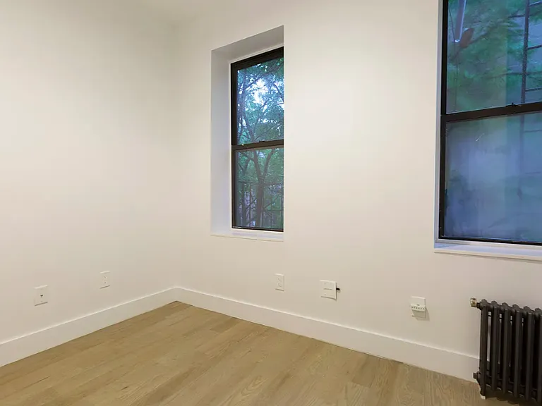 104 8th Ave #3R — Photo 5