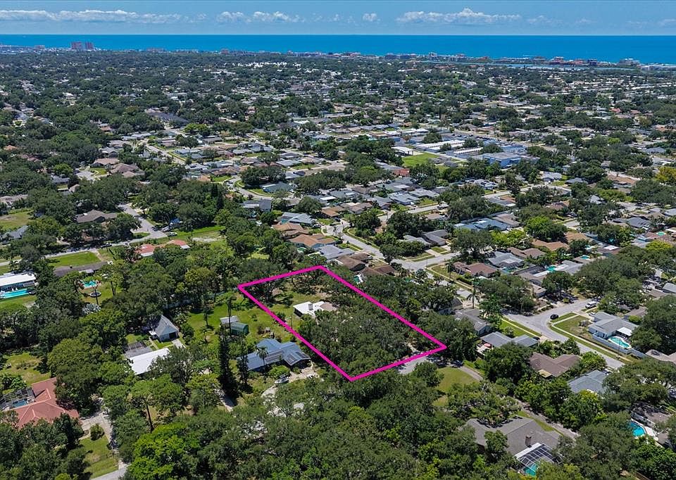 1st image of 13366 108TH AVENUE