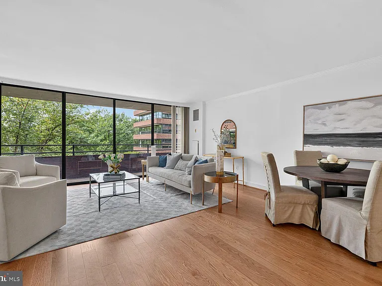 2555 Pennsylvania Ave NW #409 — Photo 6