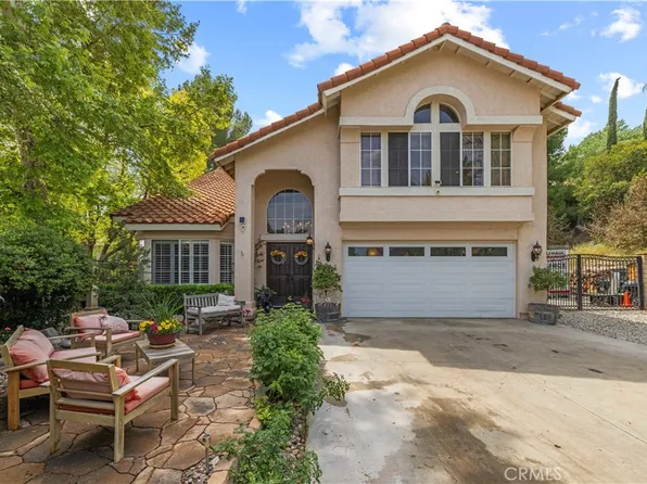28931 Woodside Dr, Saugus, CA 91390