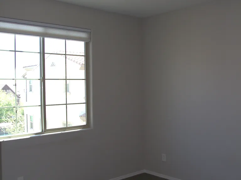 1676 E Hampton Ln — Photo 26
