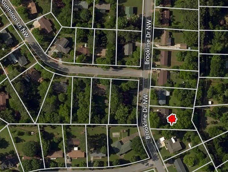 2nd image of 2510 Brookline Dr NW