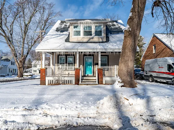 24 Larkin Street, Schenectady, NY 12302