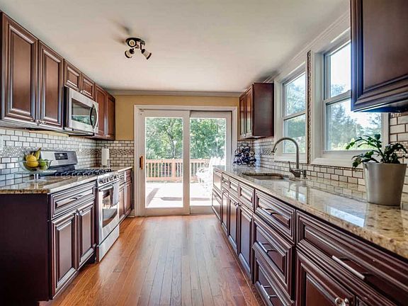 3rd image of 4 Merklin Ave
