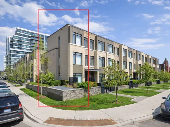 59 Regent St, Toronto, ON M5A 0P1