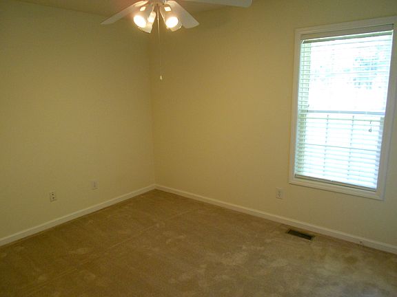 4th image of 4700 Kincaid Dr