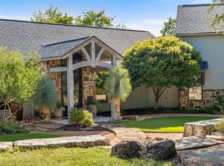 1267 Funf Kinder Rd, Fredericksburg, TX 78624