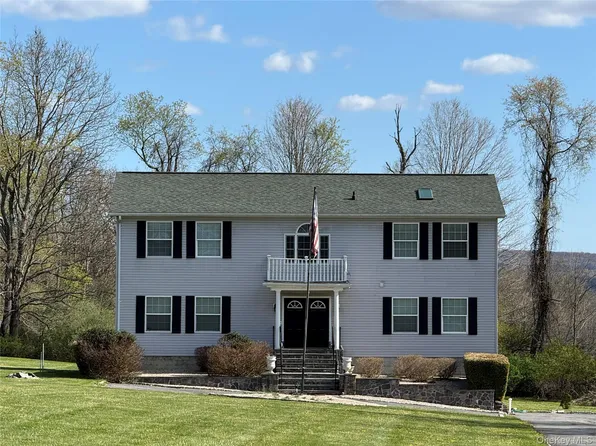 1462 Clove Valley Road, Lagrangeville, NY 12540