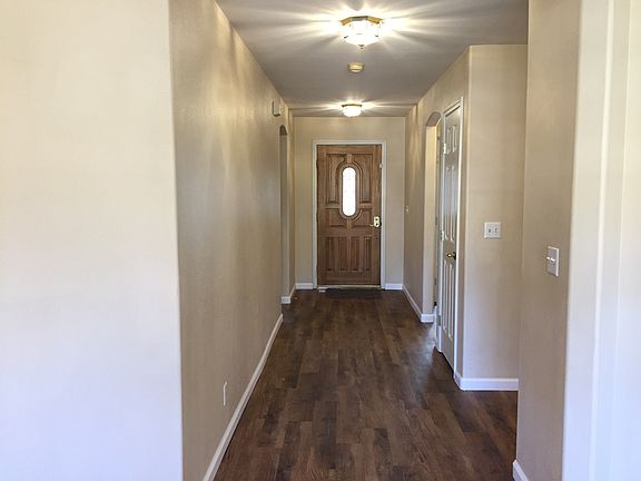 3rd image of 1114 N Noyes Ct