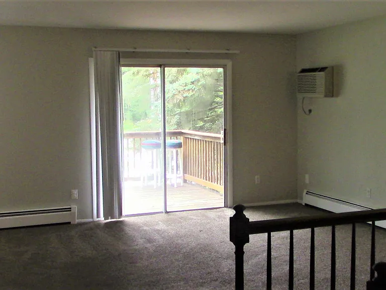 18295 Swiss Dr #4 — Photo 2
