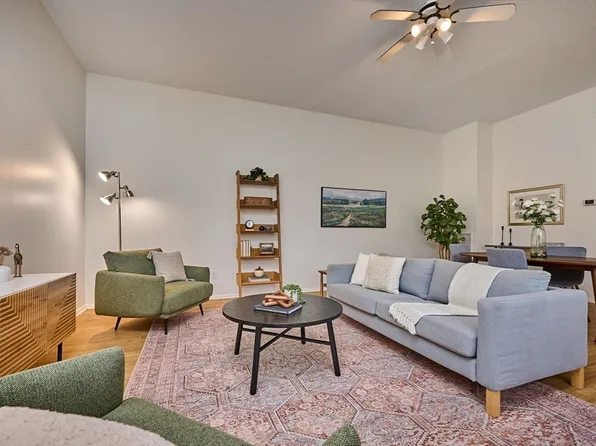 26 Crescent St APT G2, Northampton, MA 01060