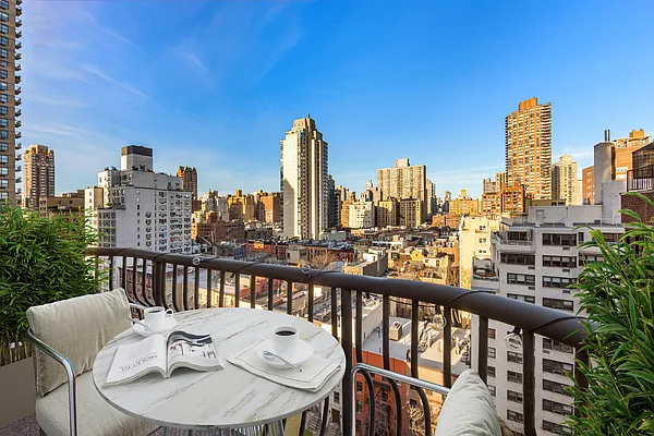 Sold by Compass | media 1