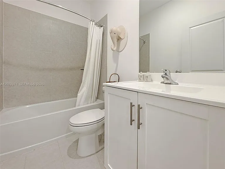 14813 SW 183rd Ter #14813 — Photo 24