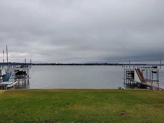 5th image of 180 Shady Shores Dr