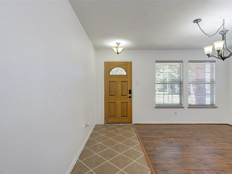24626 Cornell Park Ln — Photo 2