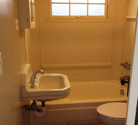 3rd image of 630 S 8th St