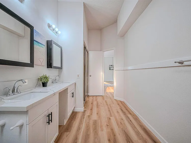 18211 Dinner Creek Dr — Photo 17
