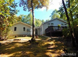 35 Sweet Briar Rd, Penrose, NC 28766